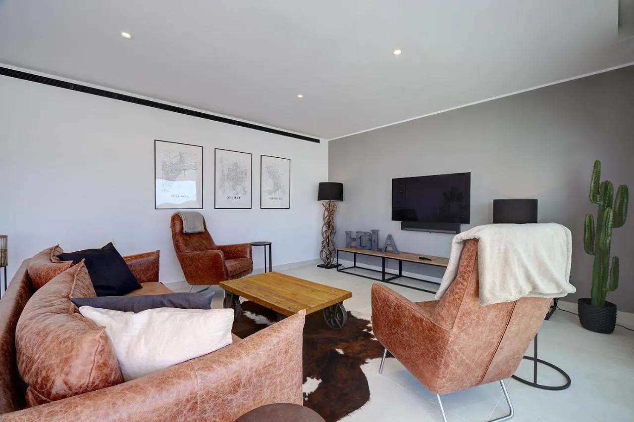 Stylish Three Bedroom Apartment @ Higueron West! Fuengirola Spain