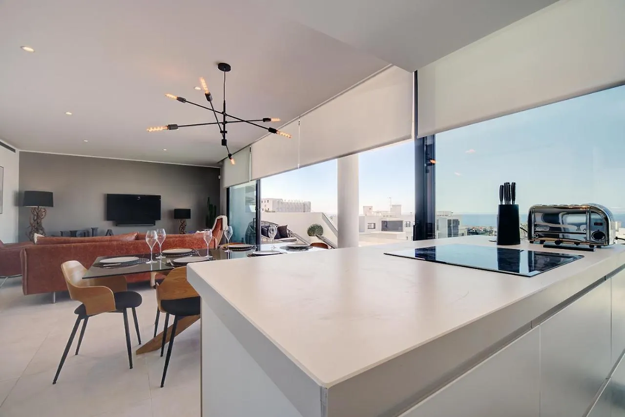 Stylish Three Bedroom Apartment @ Higueron West! Fuengirola 0*,  Spain